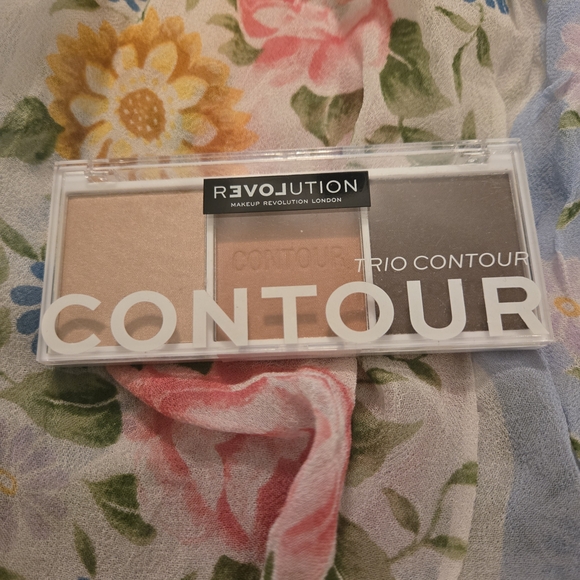 Revolution Other - Revolution Trio Contour Palette - Cream, Tan, Gray